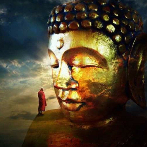 La Thaïlande et le bouddhisme sont indissociables. Dans le royaume, le bouddhisme theravada est une véritable institution, il est partout, et les superstitions perdurent.