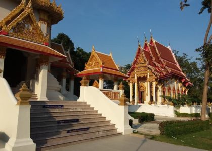 Visite du temple Wat Huay Mongkol, Hua Hin