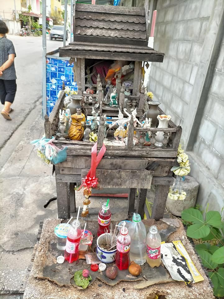 La Maison des esprits en Thaïlande San Phra Phum 1
