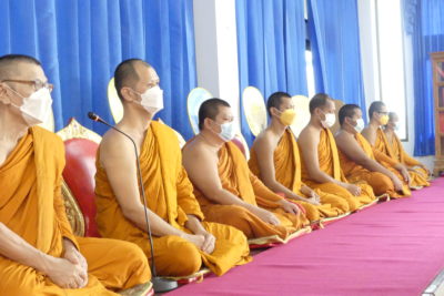 Procession en hommage au moine Luang Pho Viriyang à Khao Tao, district de Hua Hin